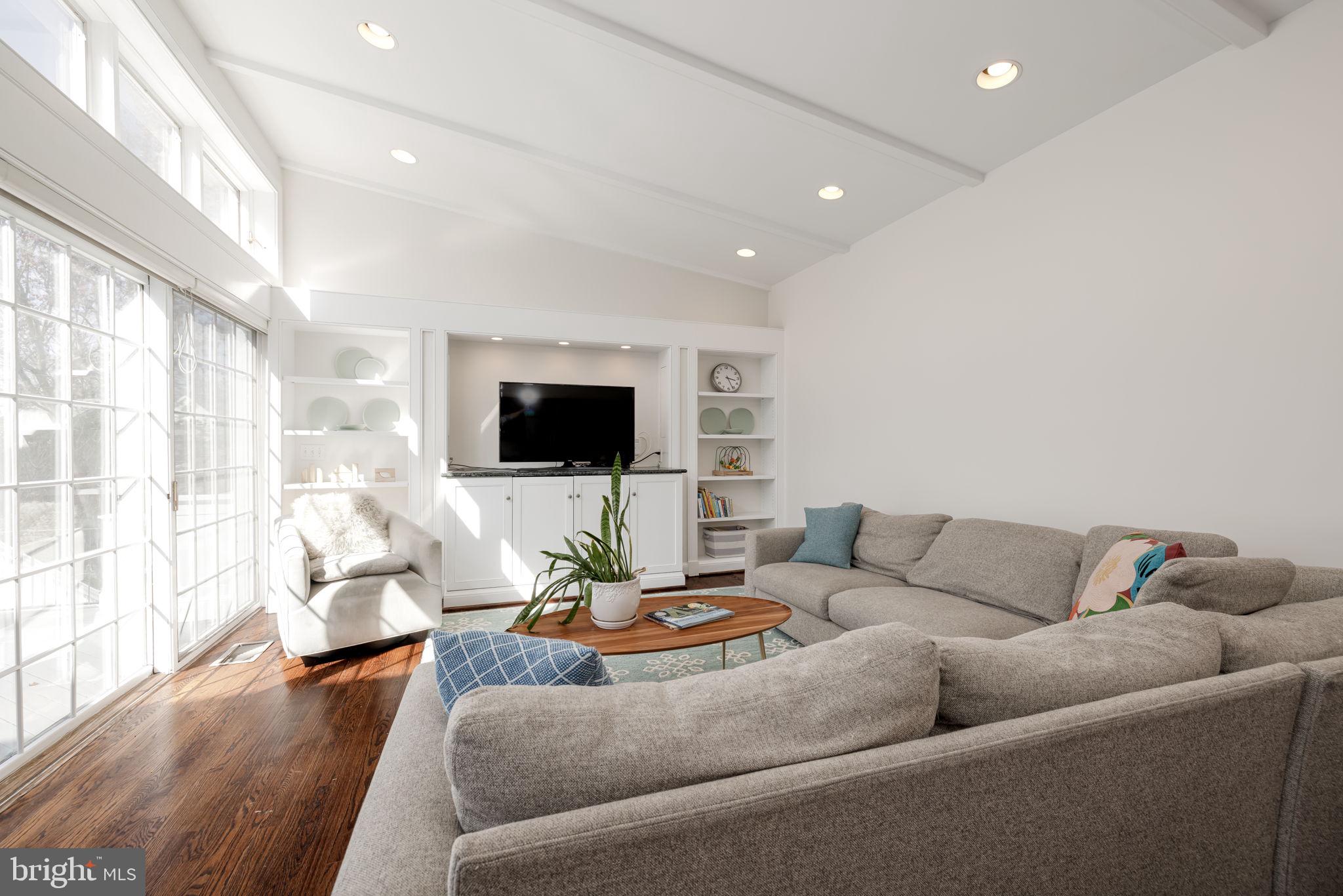 THE HAMLET - Residential