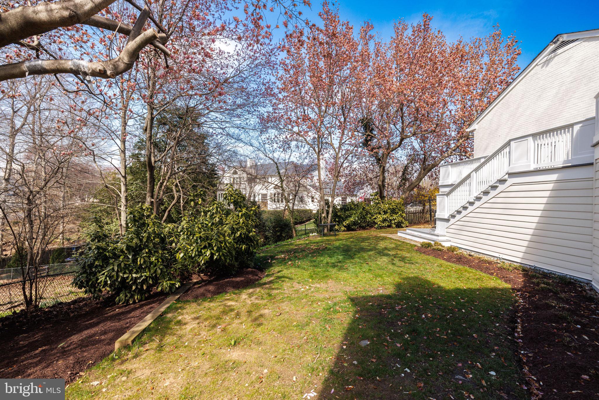 THE HAMLET - Residential