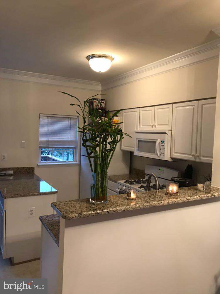 MONTCLAIR MEWS - Residential