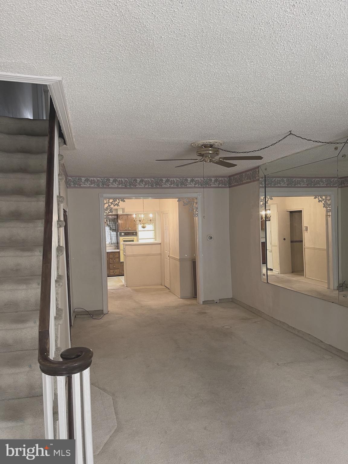 WHITMAN - Residential