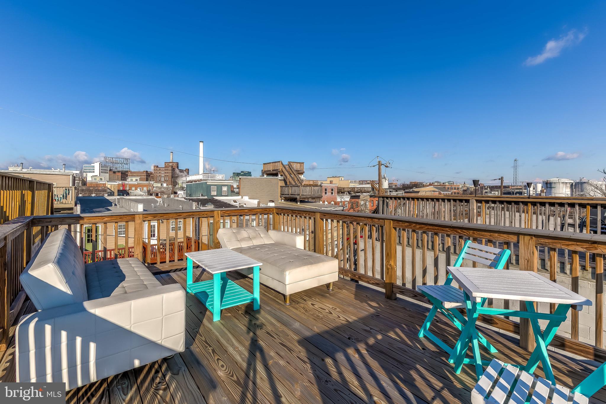 LOCUST POINT - Residential