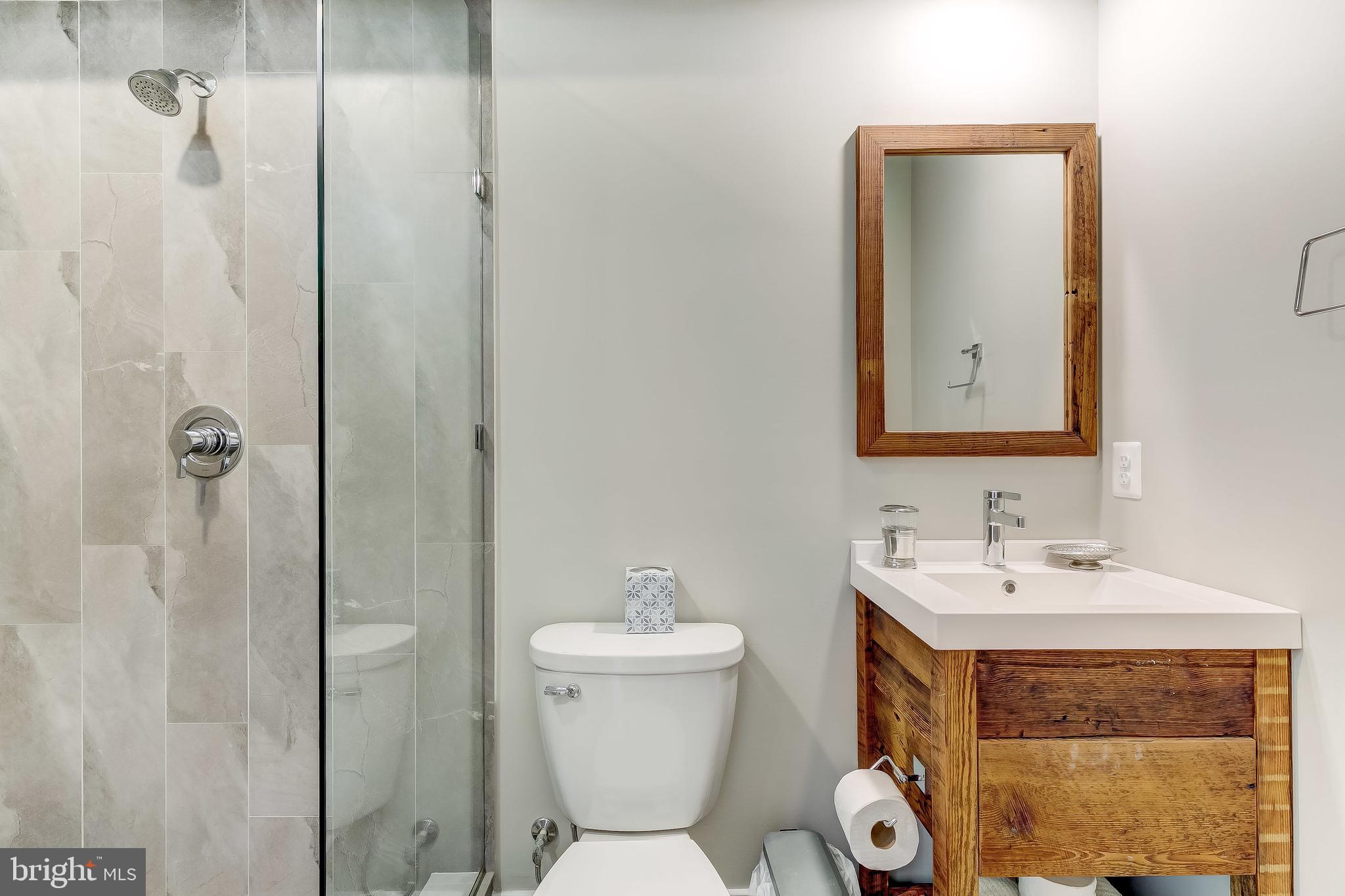 LOCUST POINT - Residential