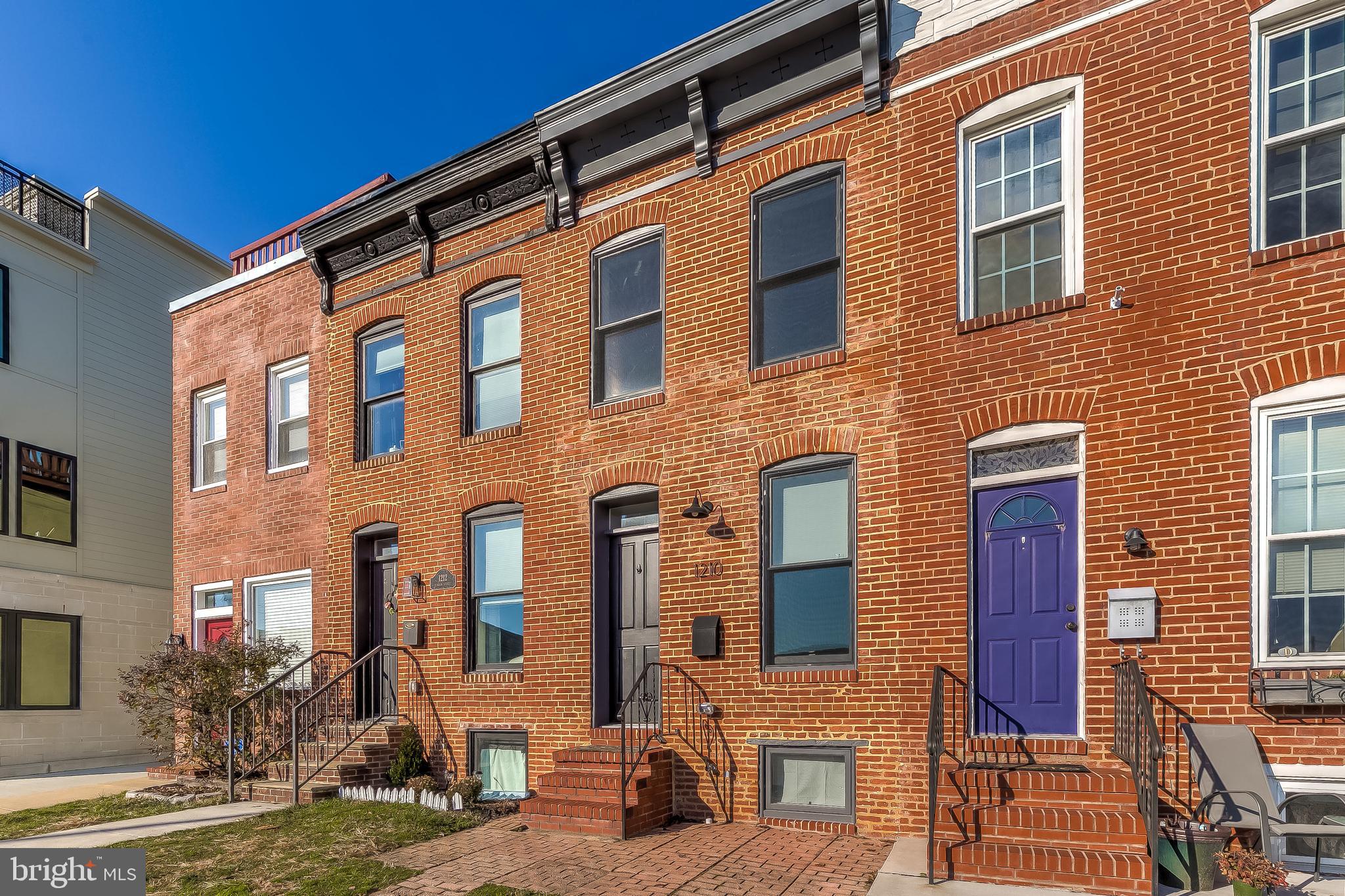 LOCUST POINT - Residential