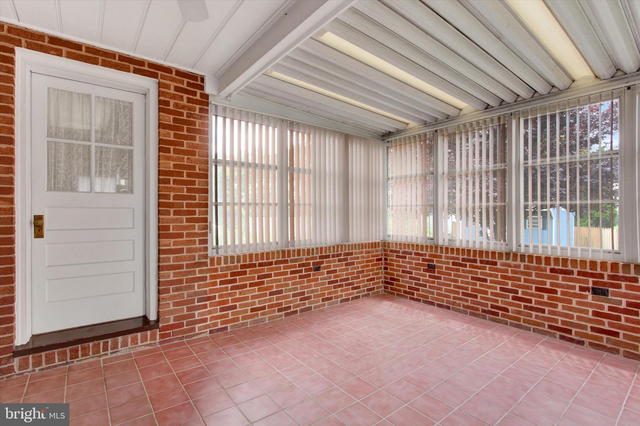 EAST YORK - Residential