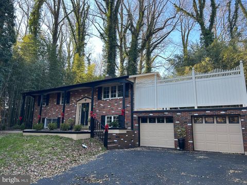 Homes For Sale - 1350 Ritchie Highway<br/> ARNOLD, MD 21012
