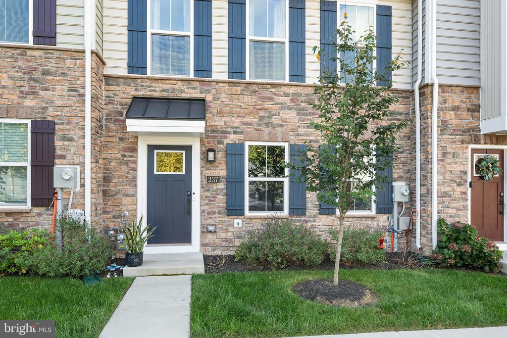 Photo of 237 W Harvey Lane, MEDIA, PA 19063 (MLS # PADE2101398)