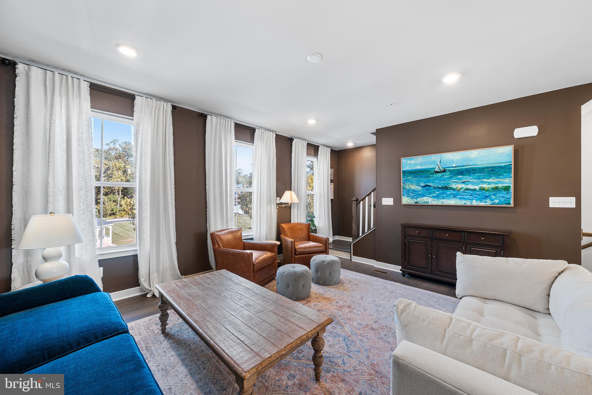 PONDS EDGE - Residential