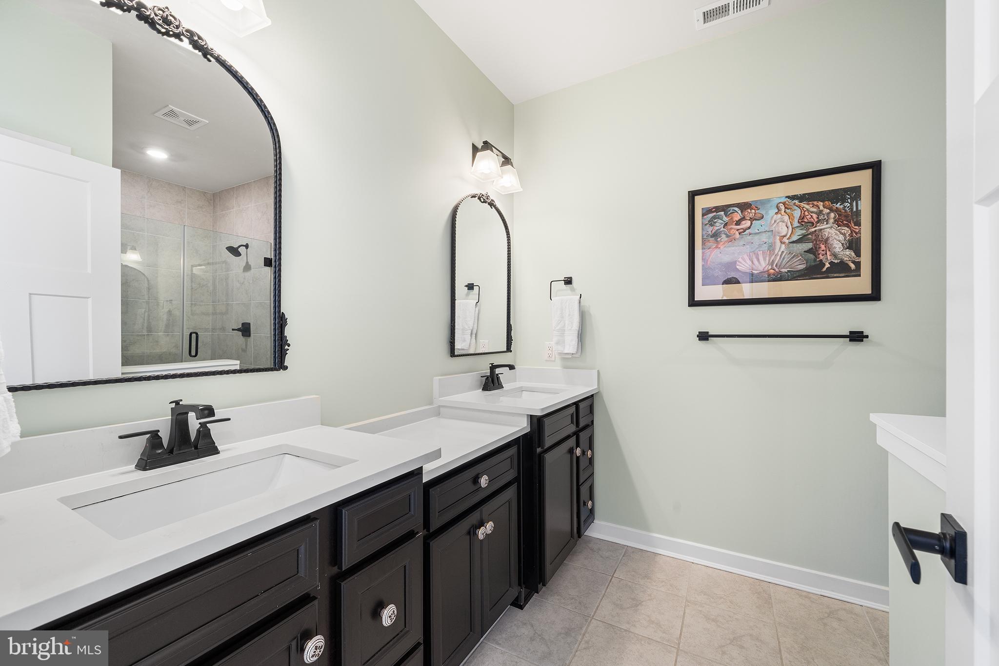 PONDS EDGE - Residential