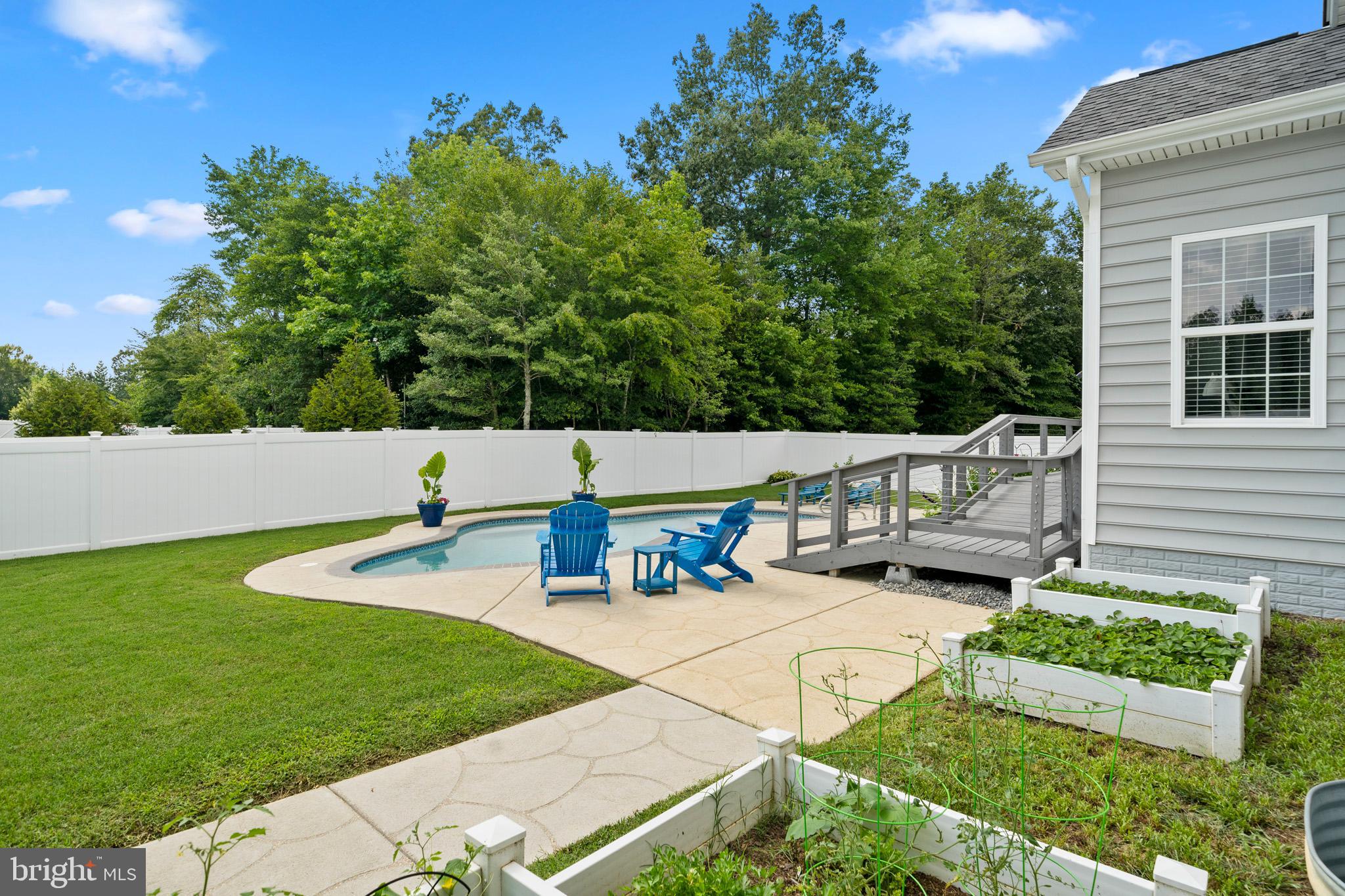 AUTUMN WOODS - Residential