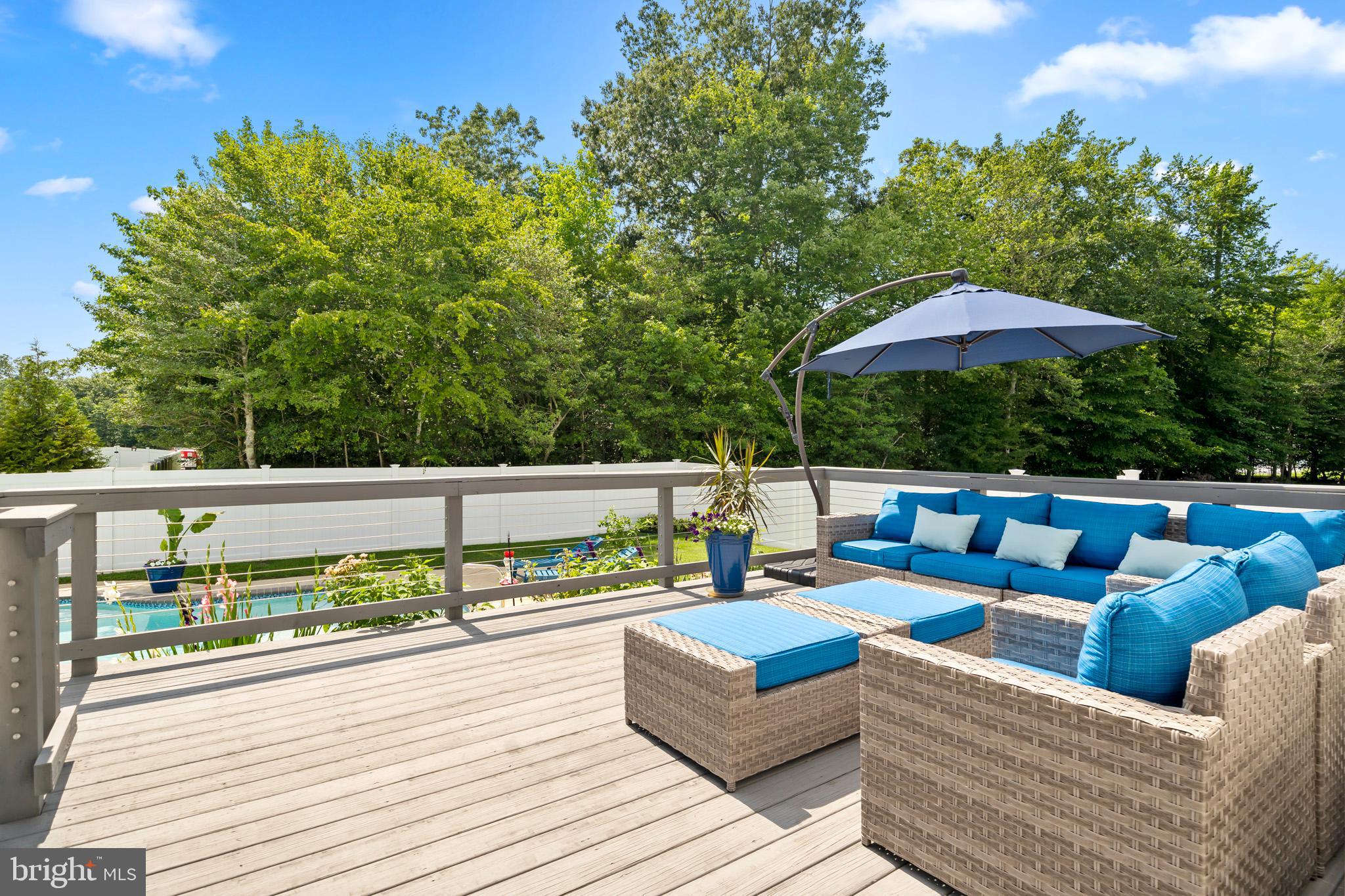 AUTUMN WOODS - Residential