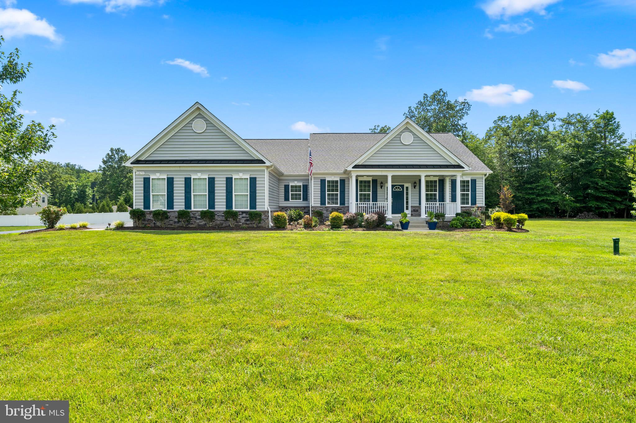 AUTUMN WOODS - Residential