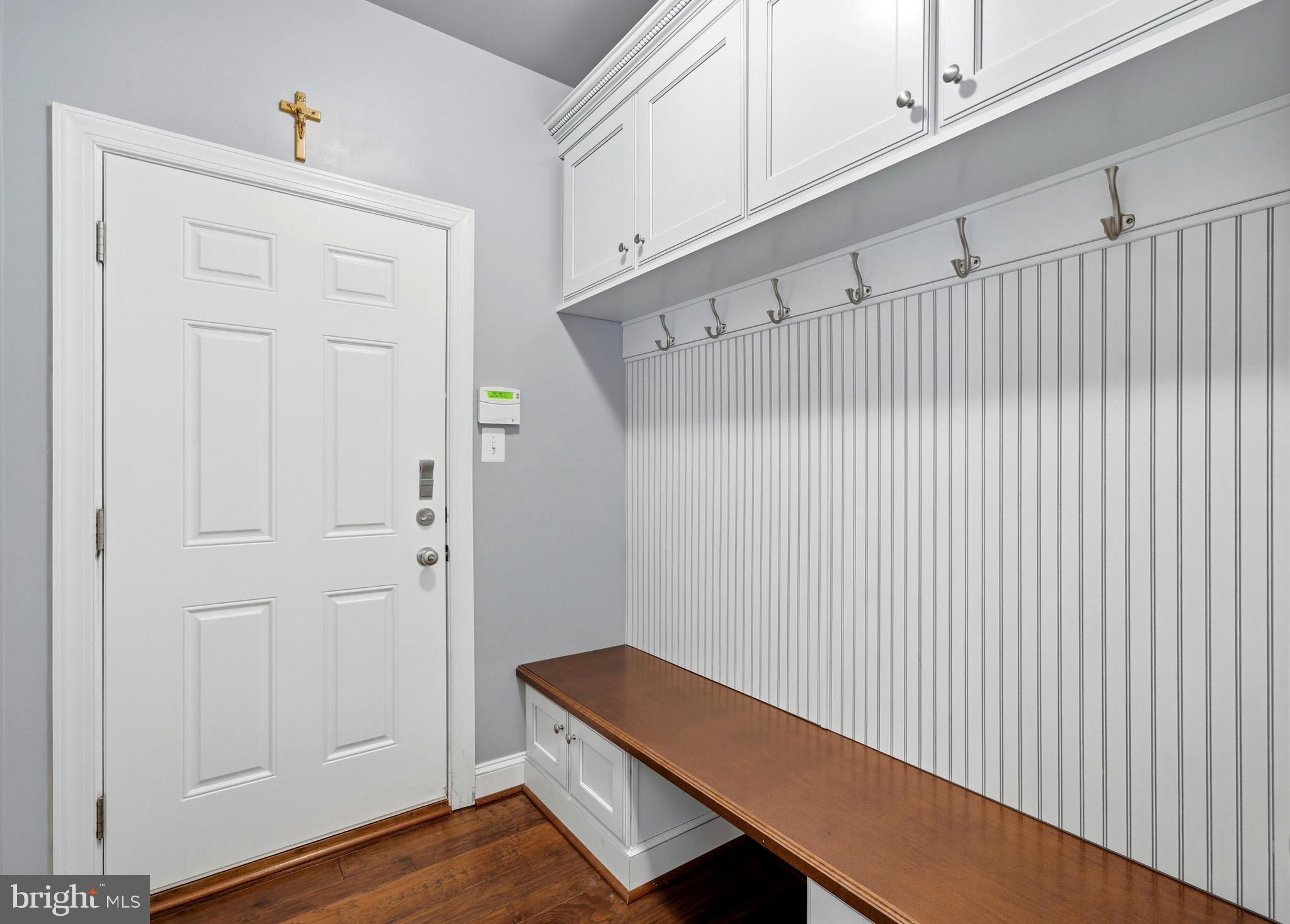 AUTUMN WOODS - Residential