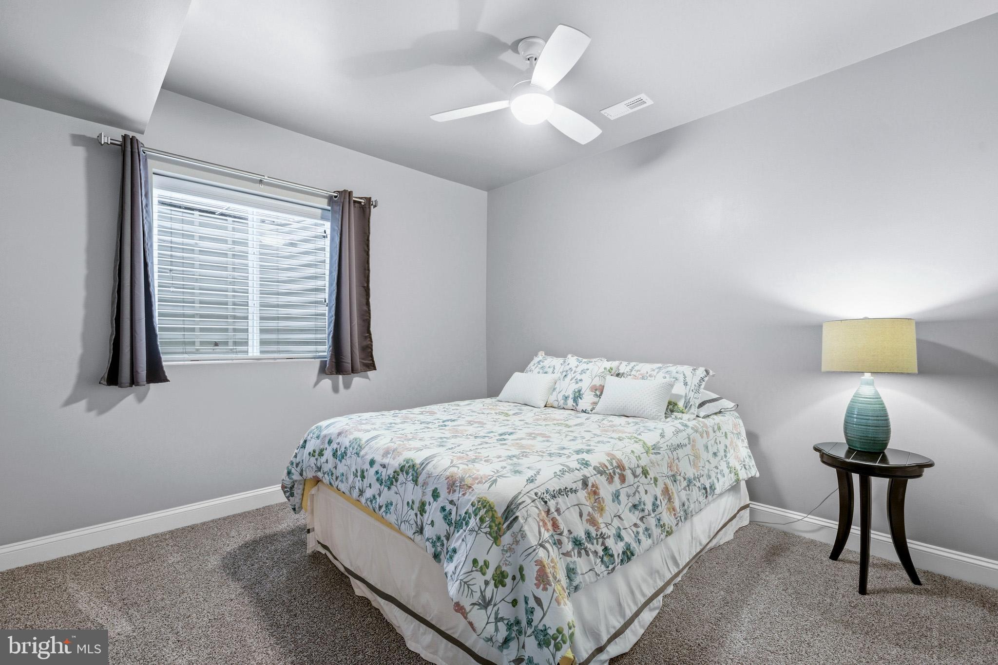 AUTUMN WOODS - Residential