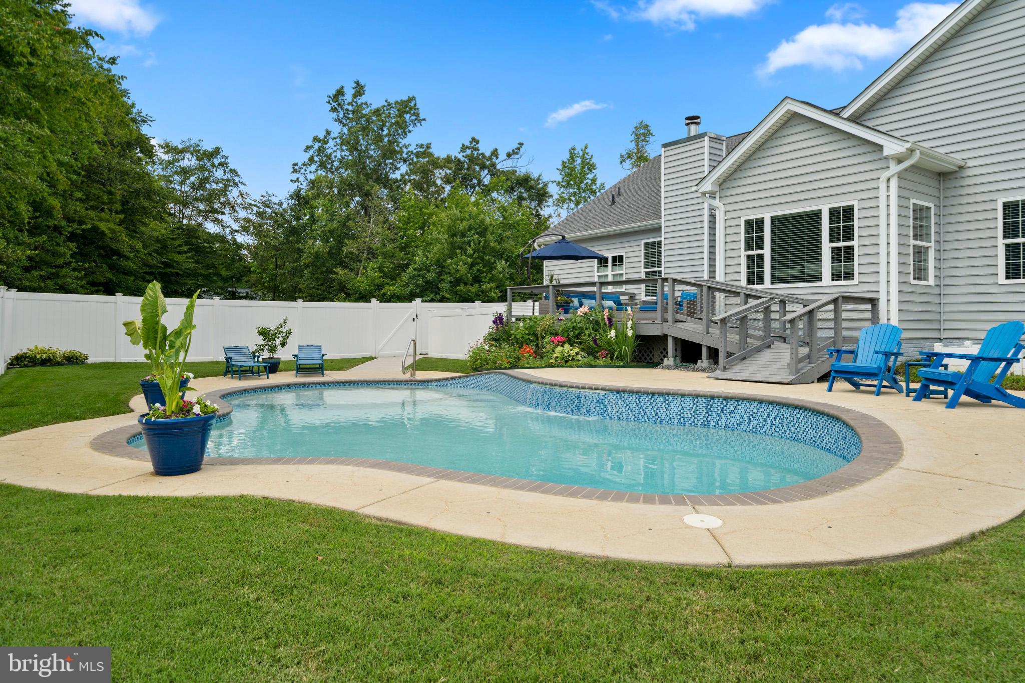 AUTUMN WOODS - Residential