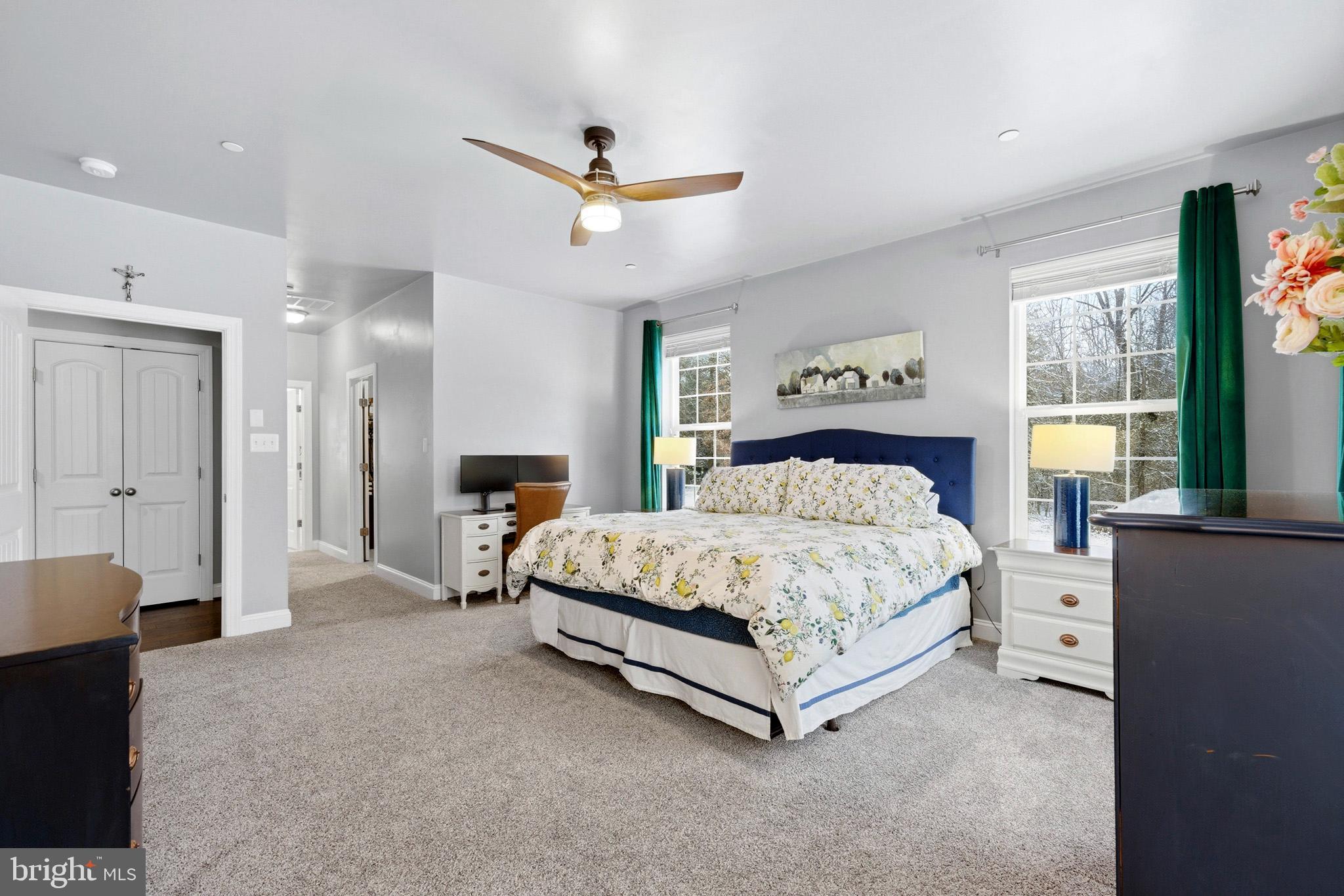 AUTUMN WOODS - Residential