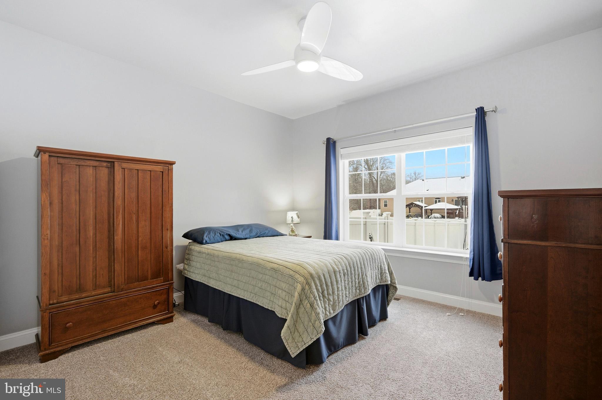 AUTUMN WOODS - Residential