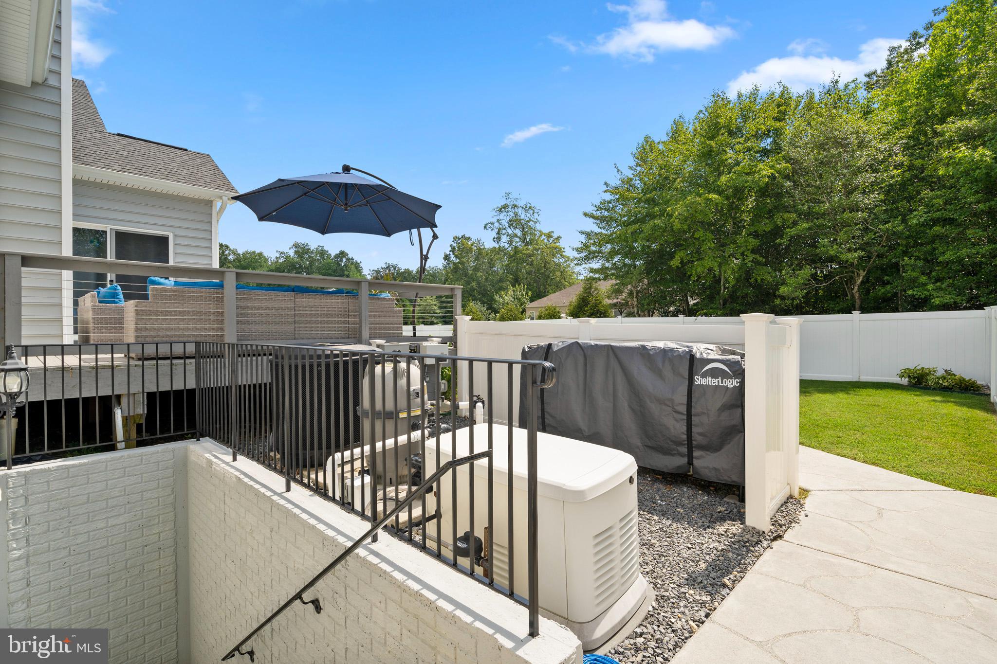 AUTUMN WOODS - Residential