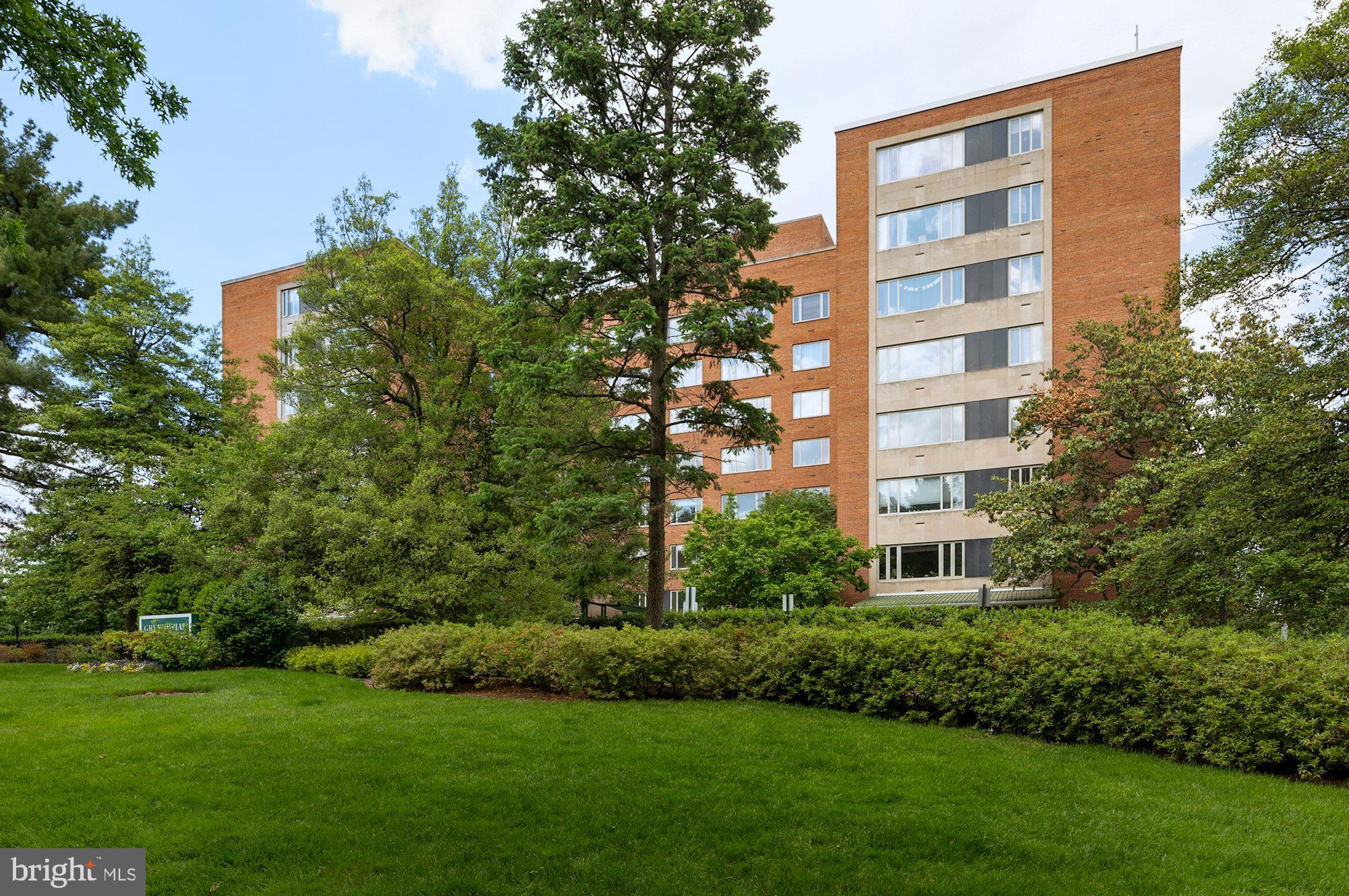 CLEVELAND PARK - Residential Lease