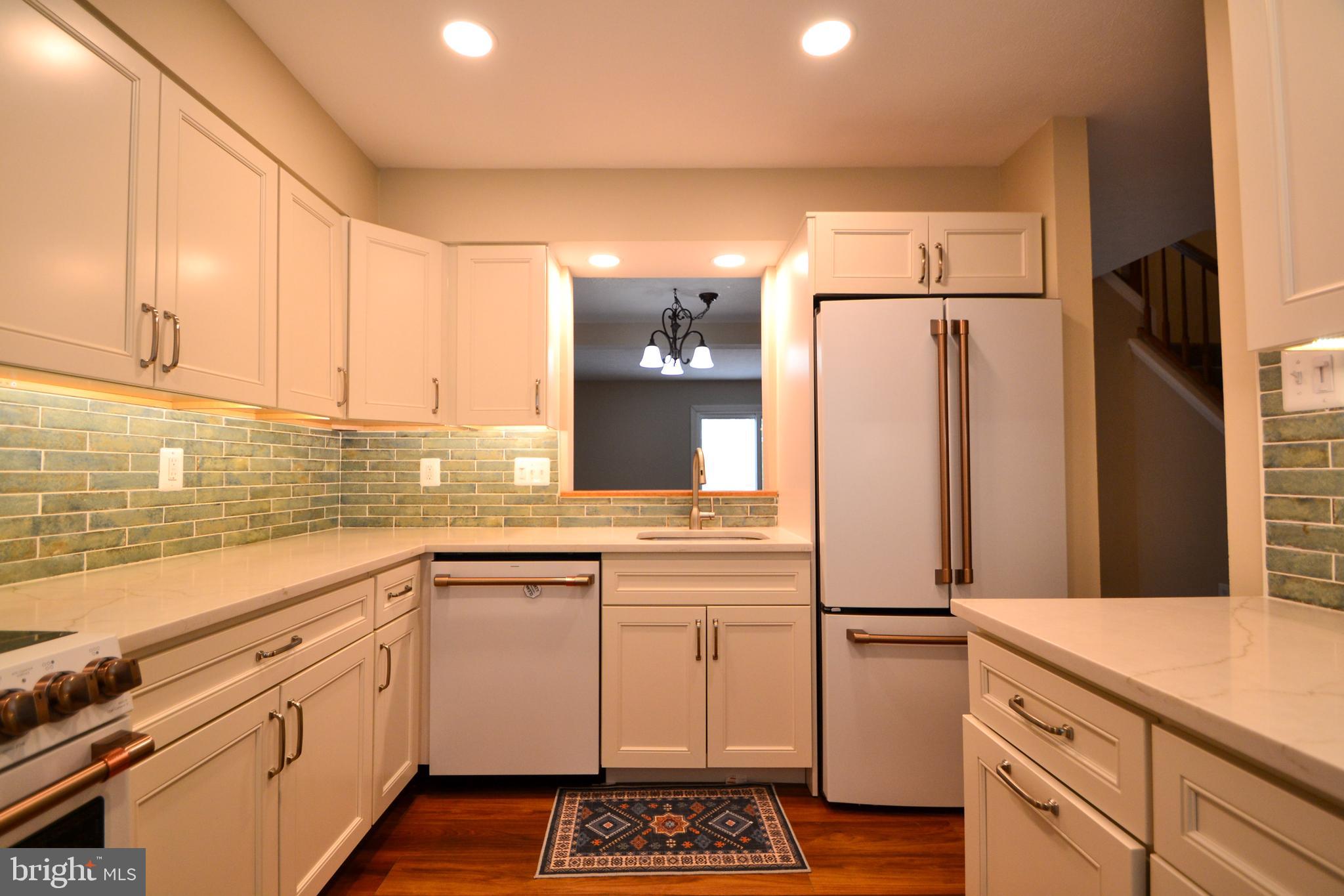 FURNACE HILLS - Residential