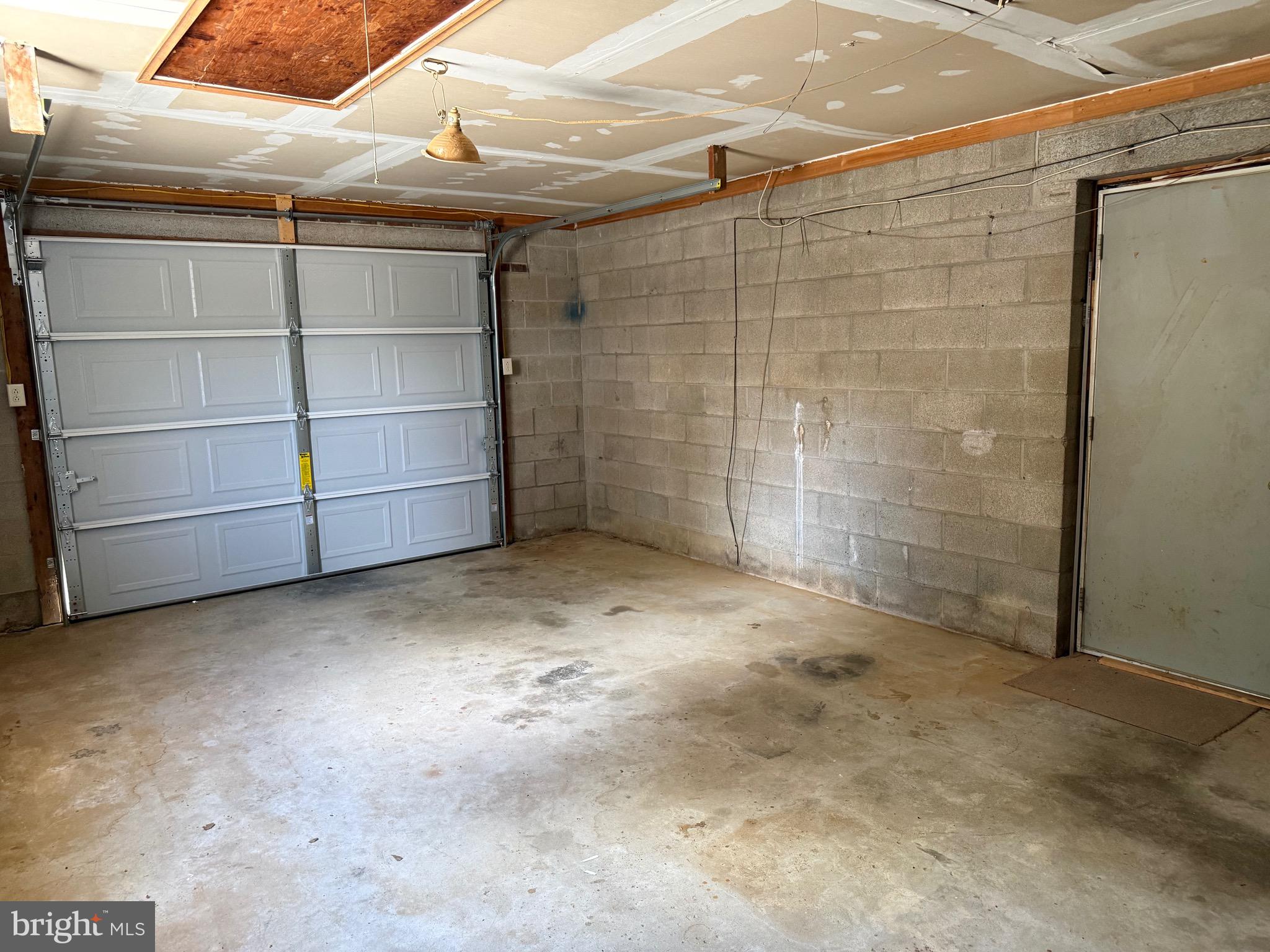 JENKINS CREEK - Residential