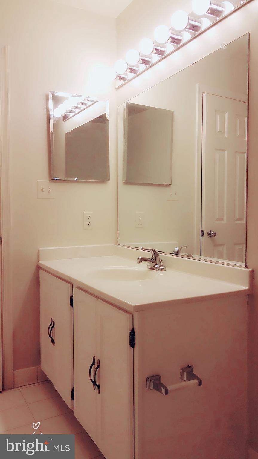 WOODMONT PLACE - Residential Lease