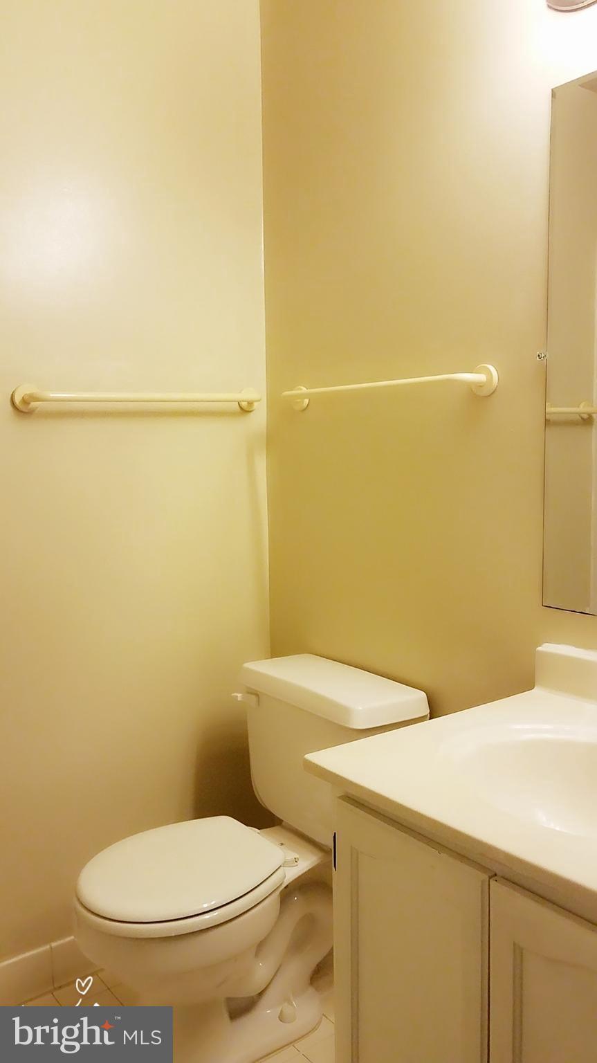 WOODMONT PLACE - Residential Lease