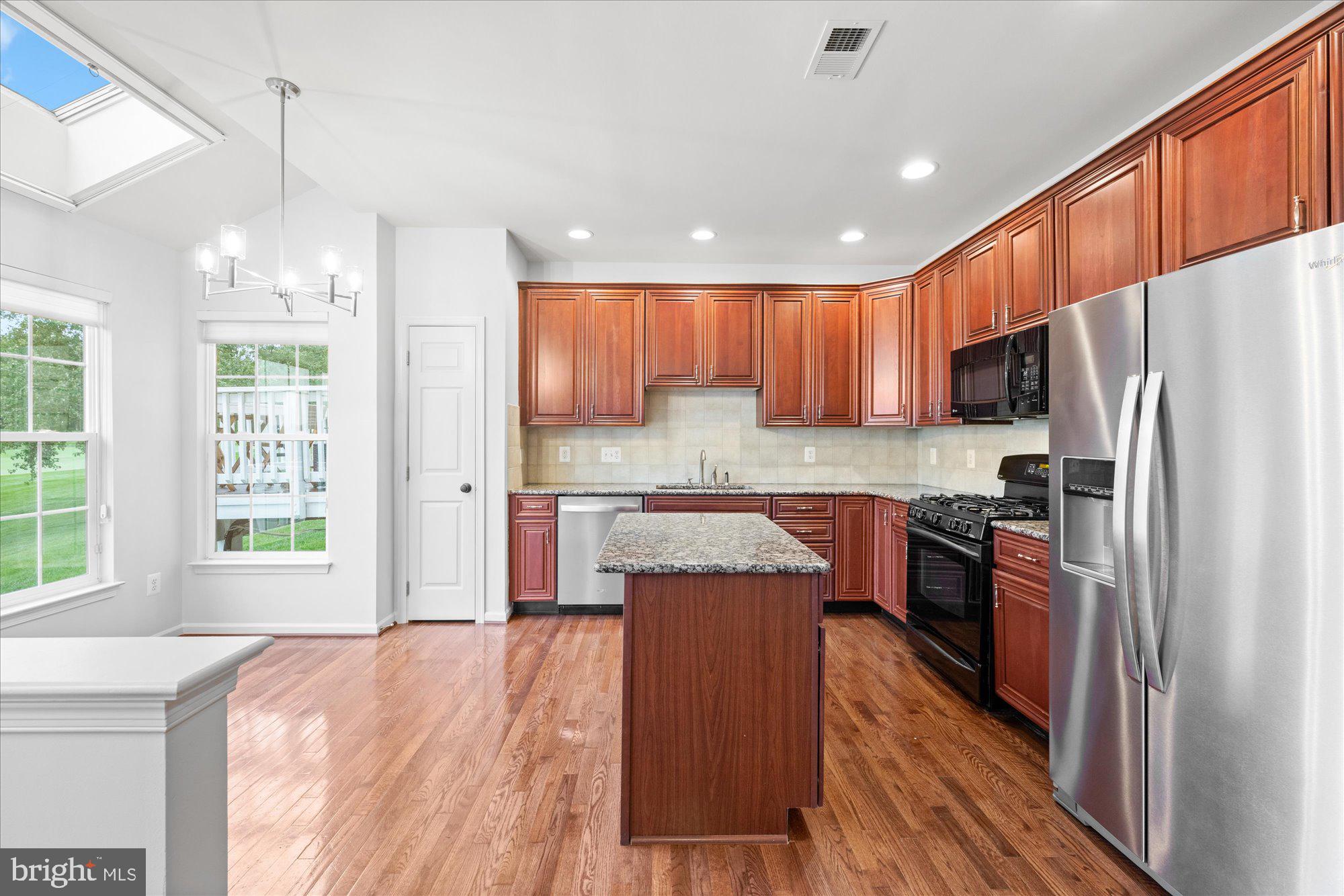 BELMONT COUNTRY CLUB - Residential