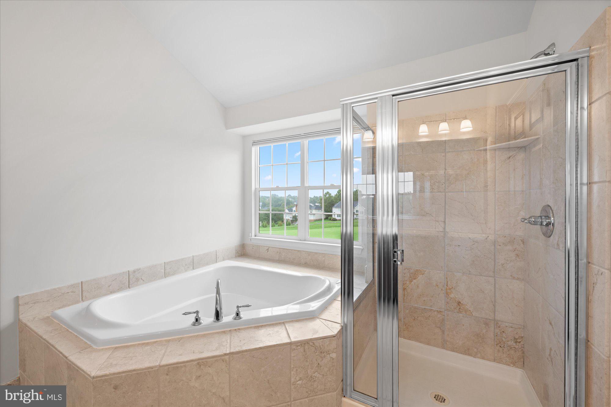 BELMONT COUNTRY CLUB - Residential