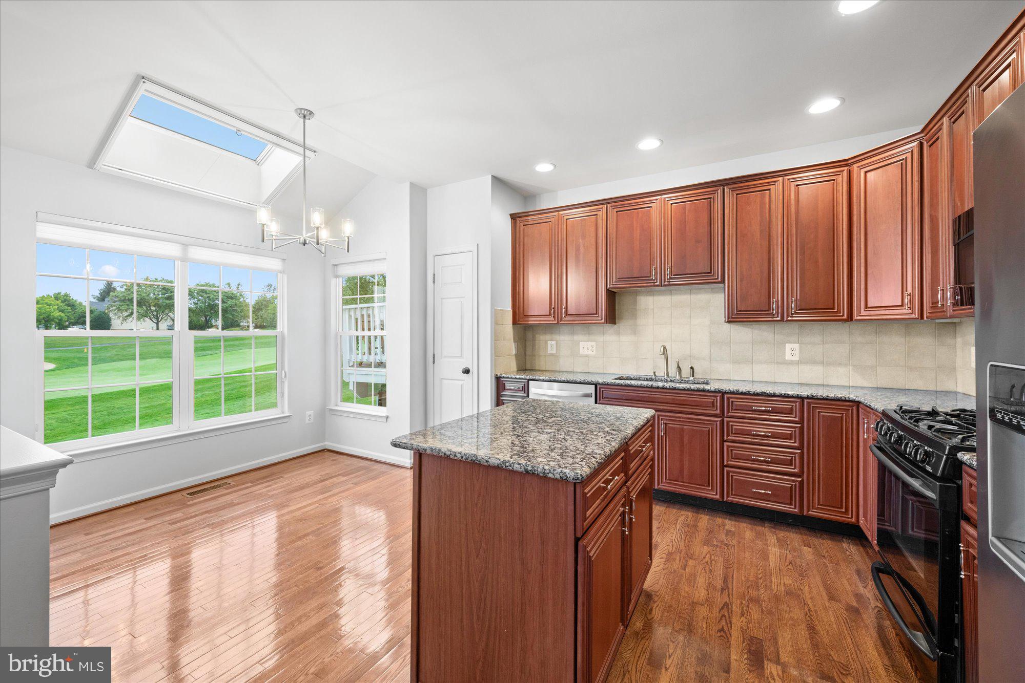 BELMONT COUNTRY CLUB - Residential