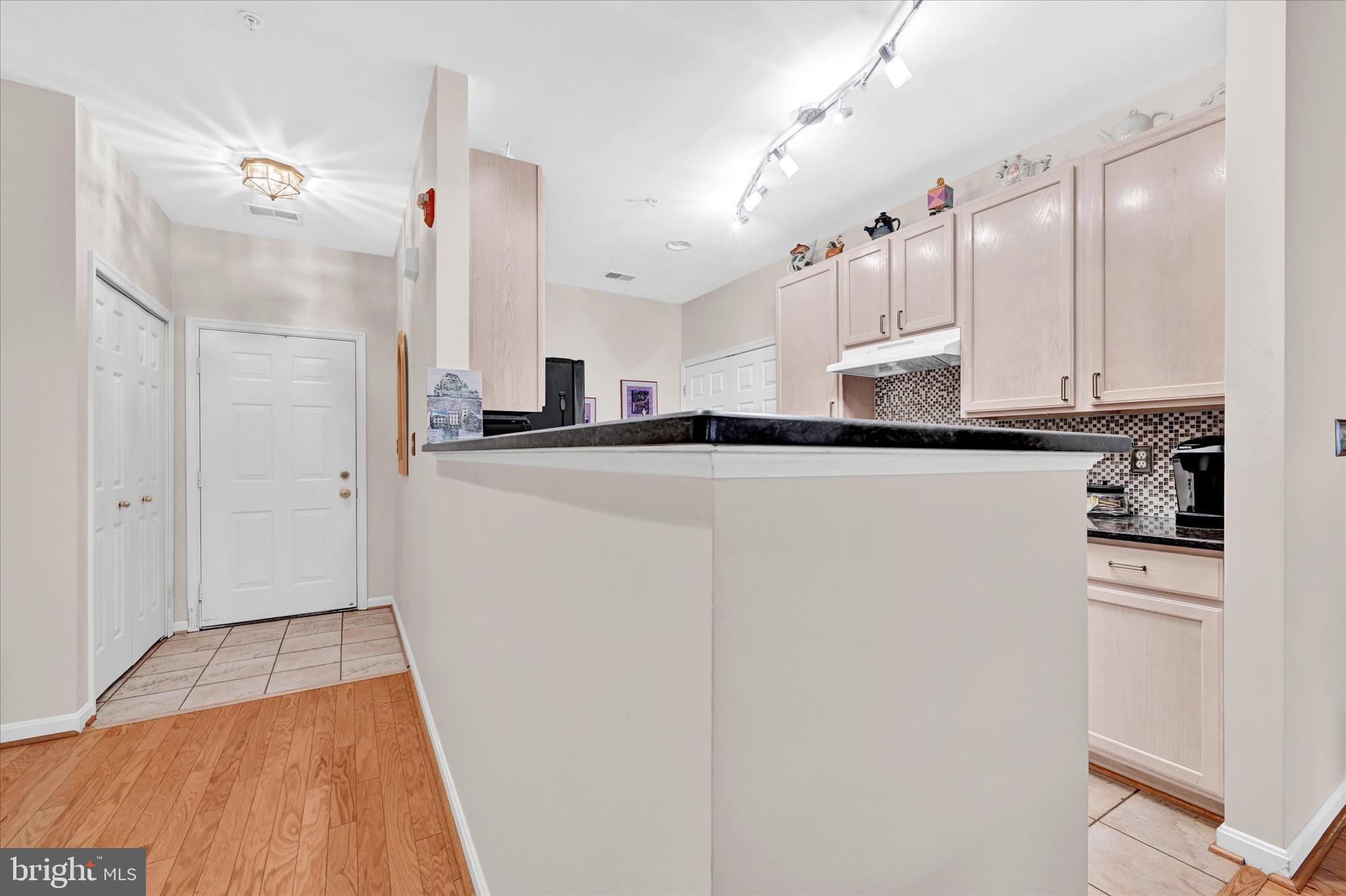 HOLLINGTON - Residential