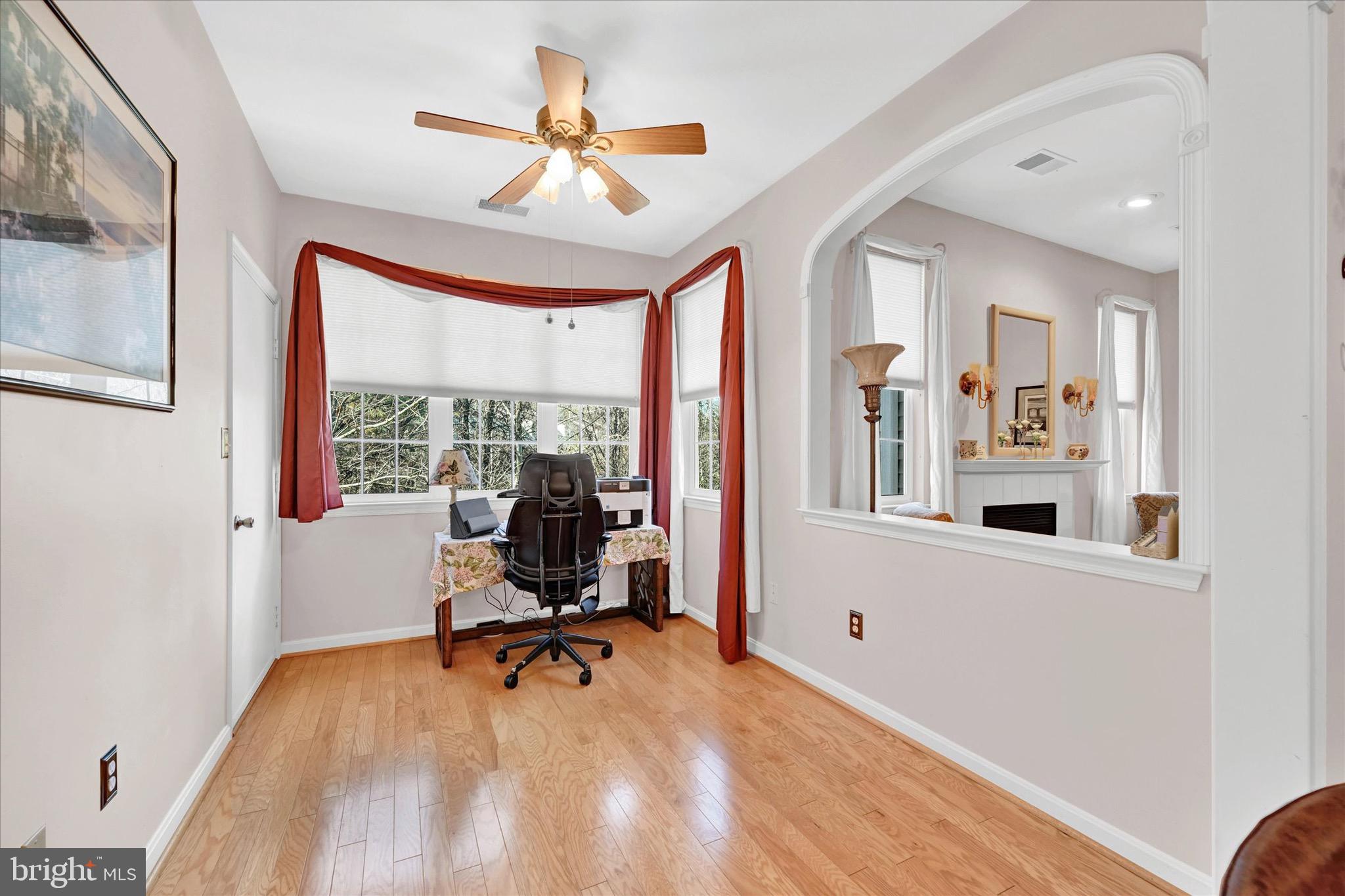 HOLLINGTON - Residential