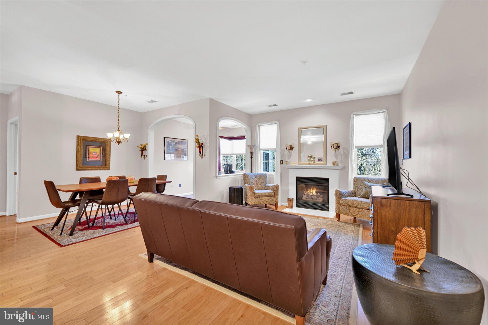 HOLLINGTON - Residential