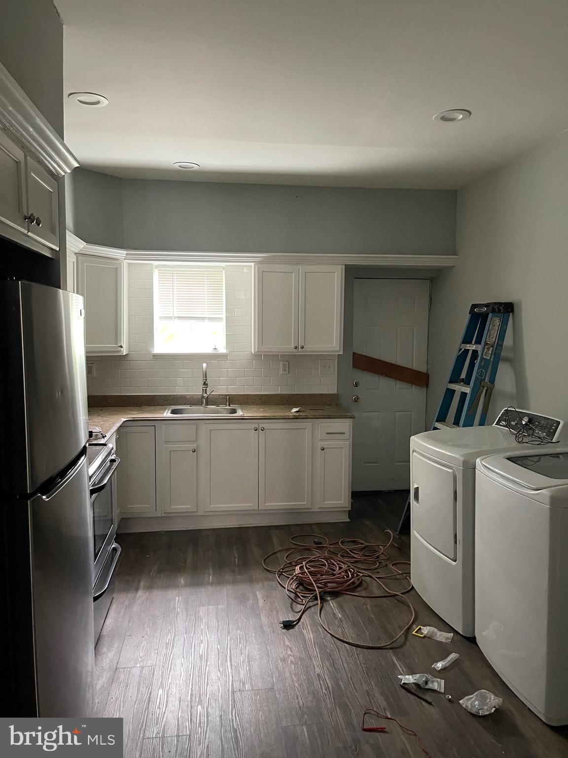 MIDDLE EAST - Residential