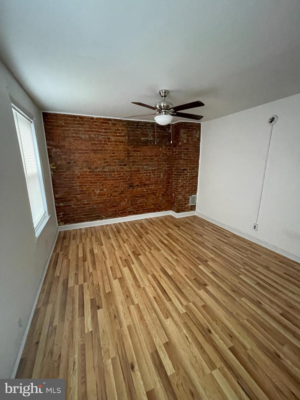 UNIVERSITY CITY - Residential Lease