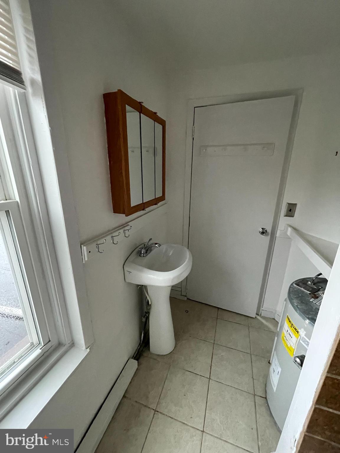 UNIVERSITY CITY - Residential Lease