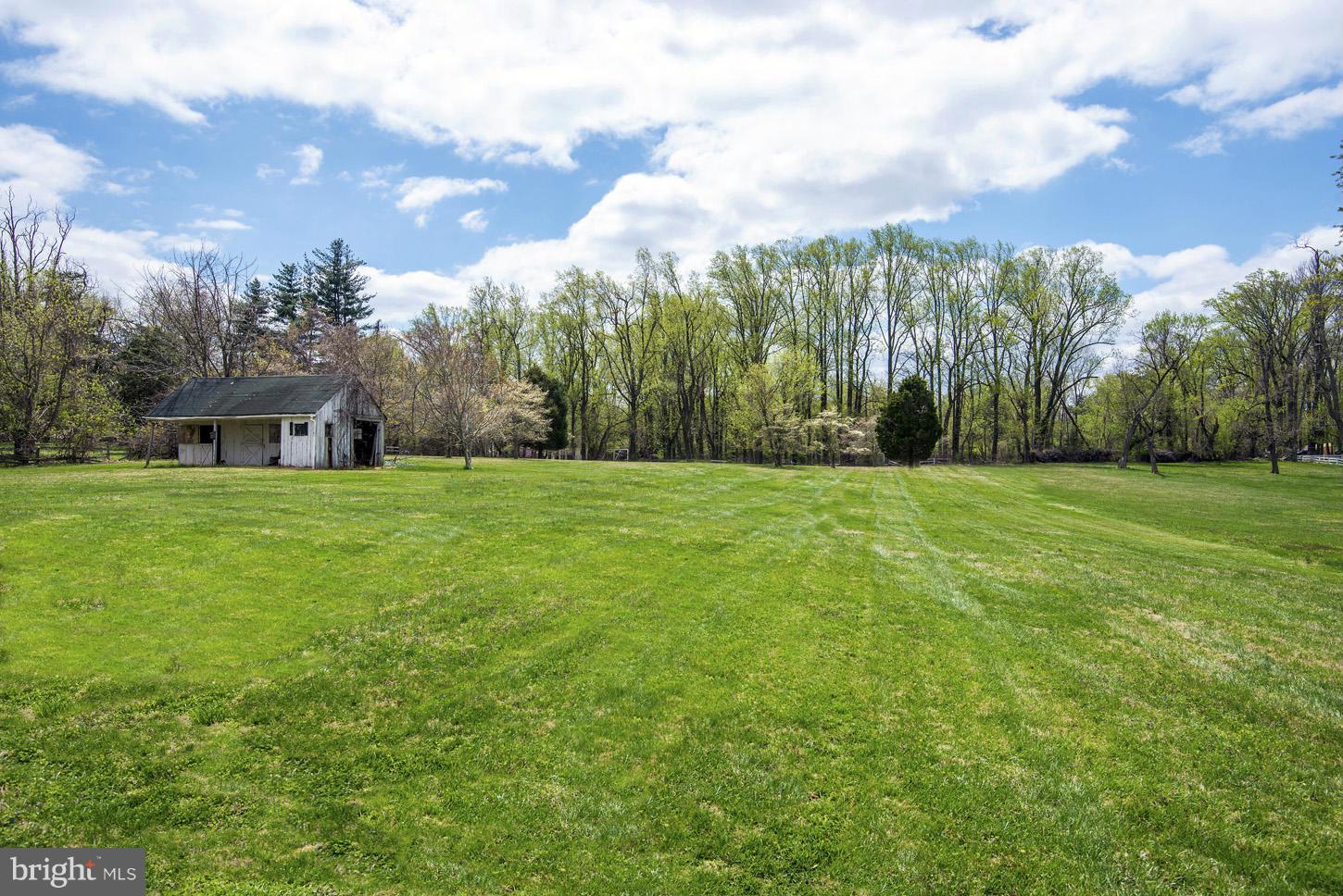 POTOMAC FARM ESTATES - Residential