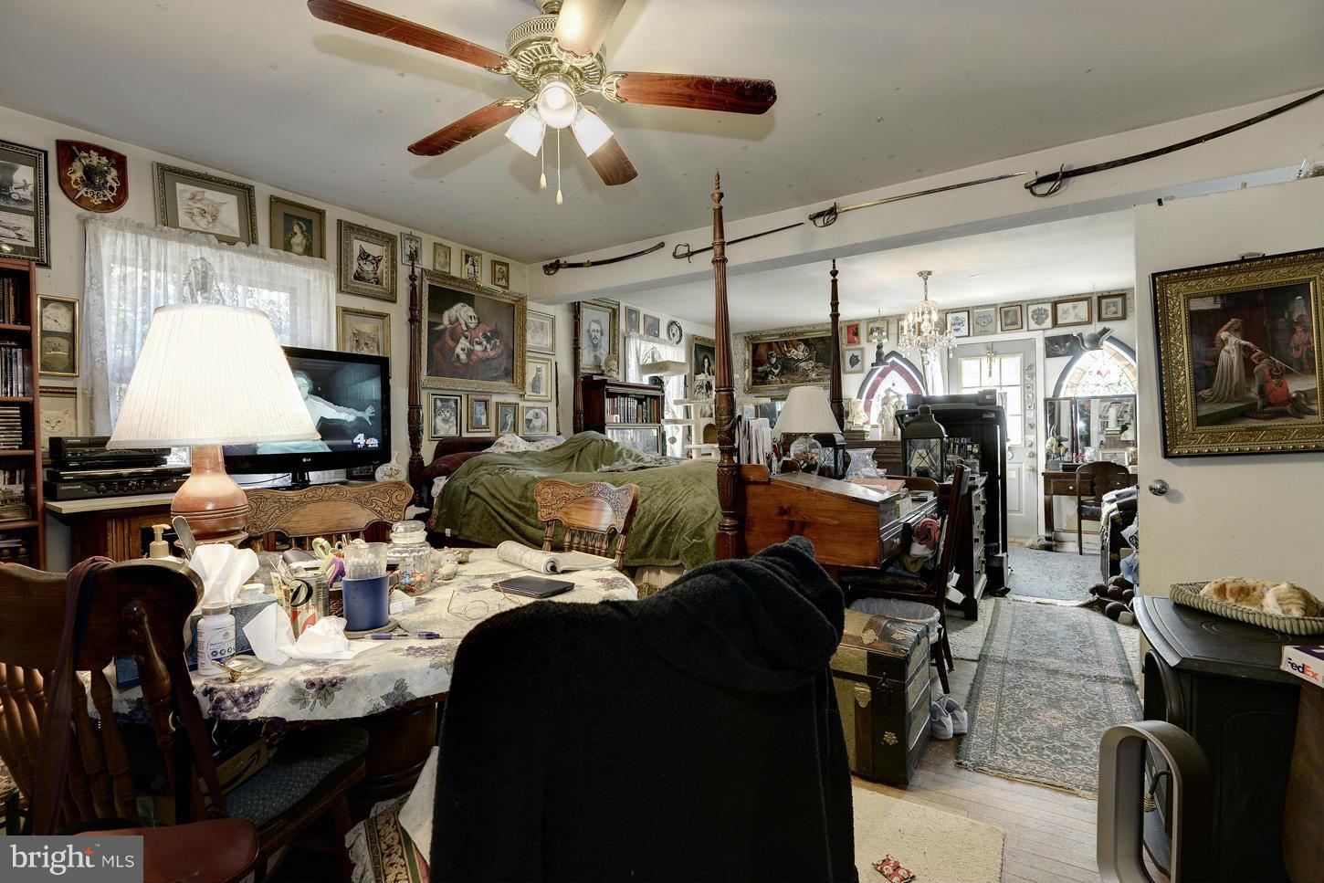 POTOMAC FARM ESTATES - Residential