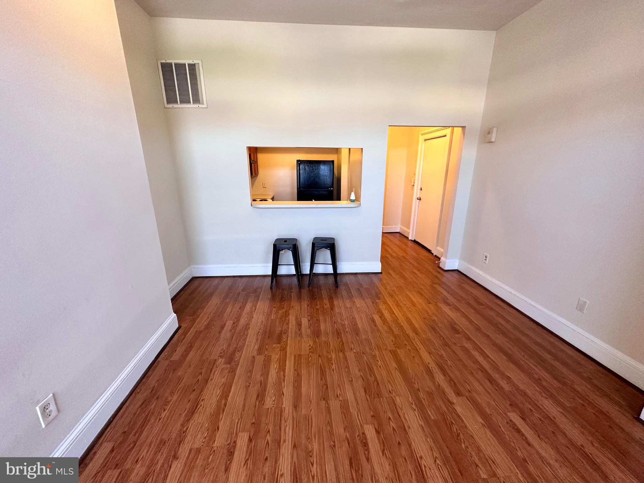 FRANKLIN SQUARE HISTORIC DISTRICT - Residential Lease