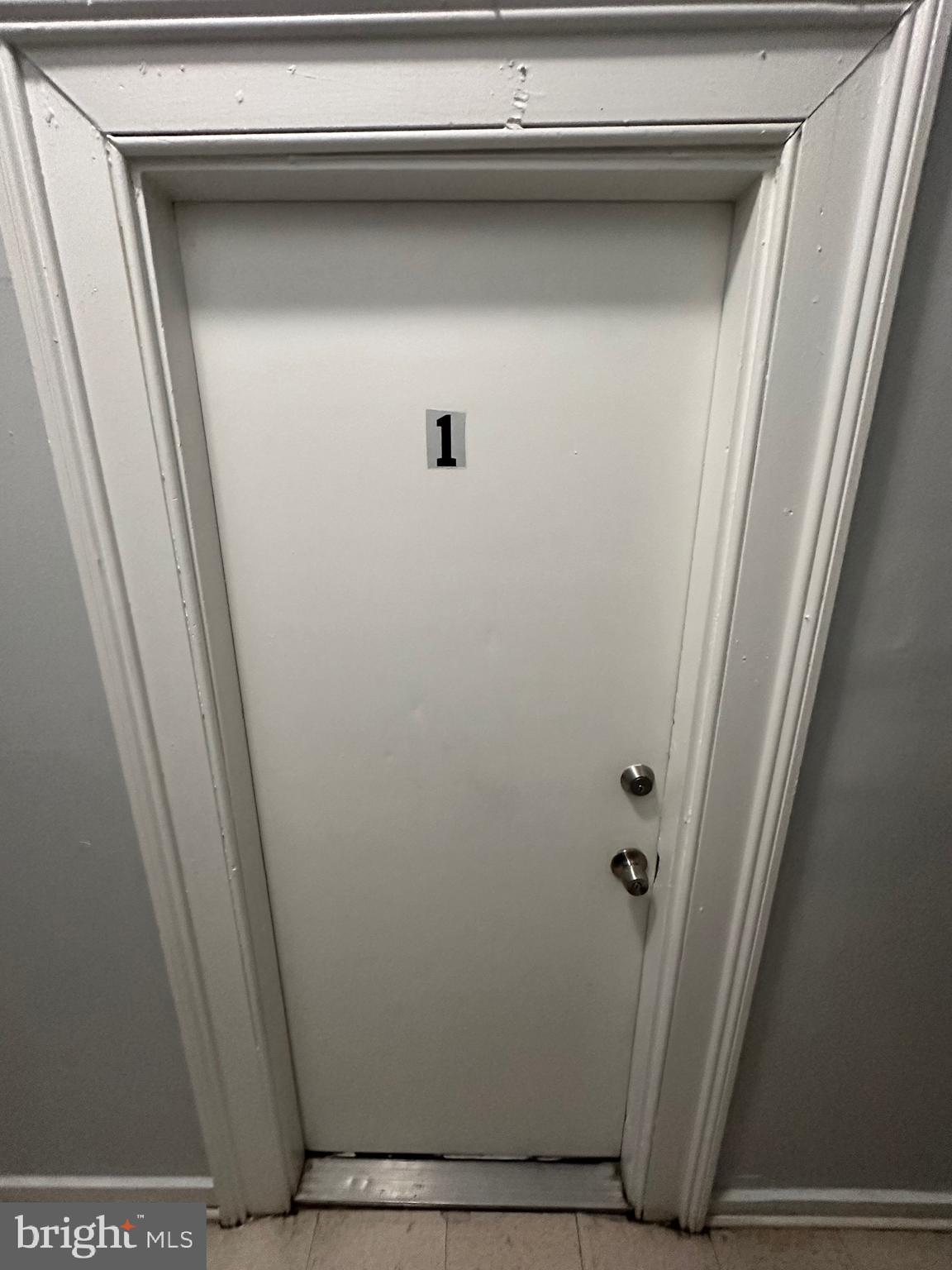 FRANKLIN SQUARE HISTORIC DISTRICT - Residential Lease