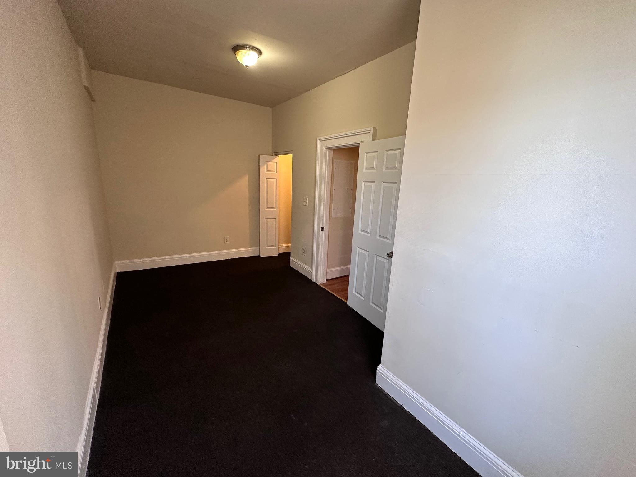 FRANKLIN SQUARE HISTORIC DISTRICT - Residential Lease