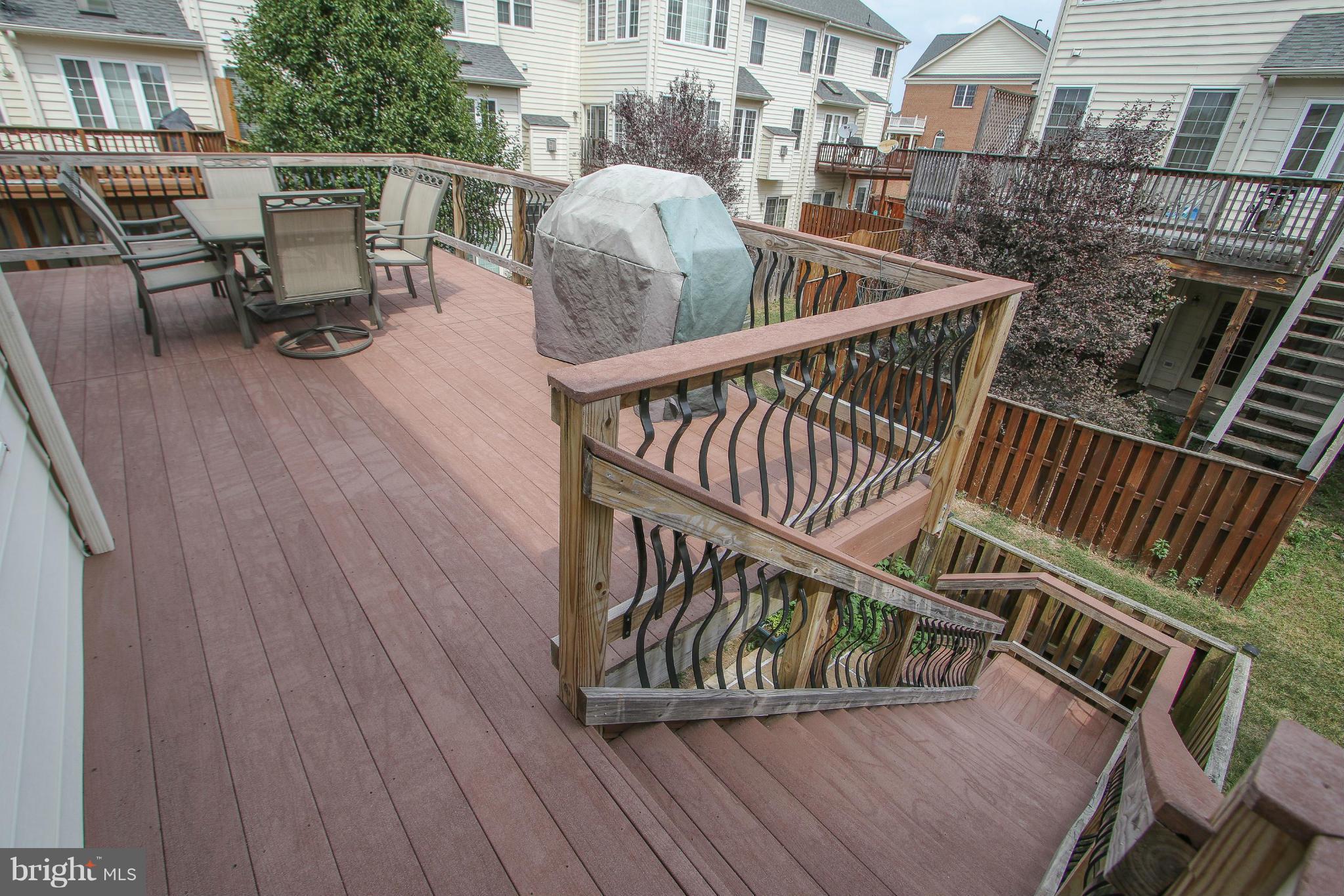 SOUTH RIDING - Residential