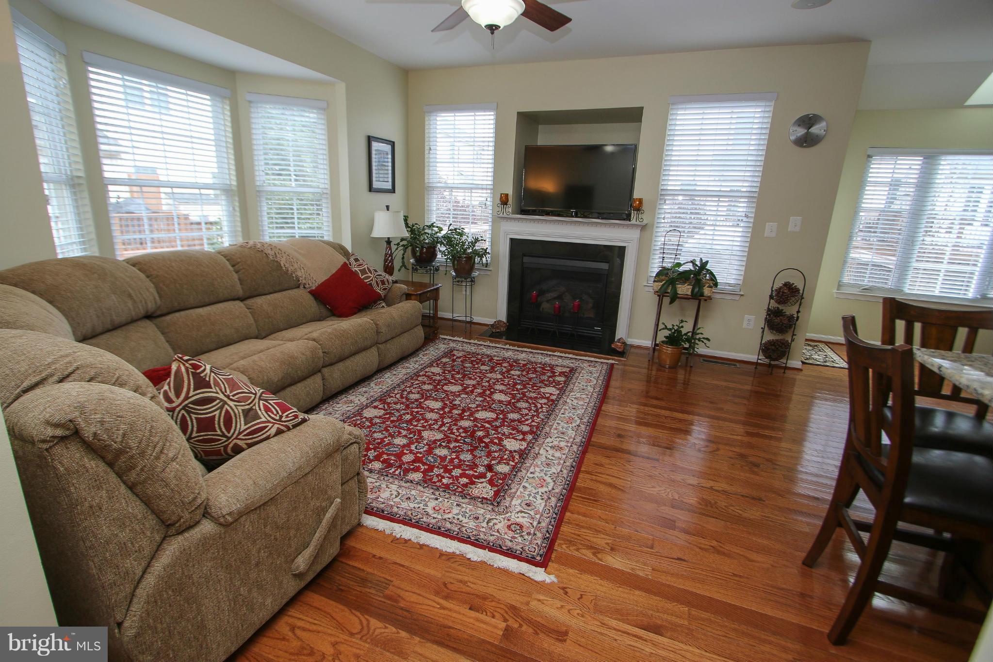 SOUTH RIDING - Residential