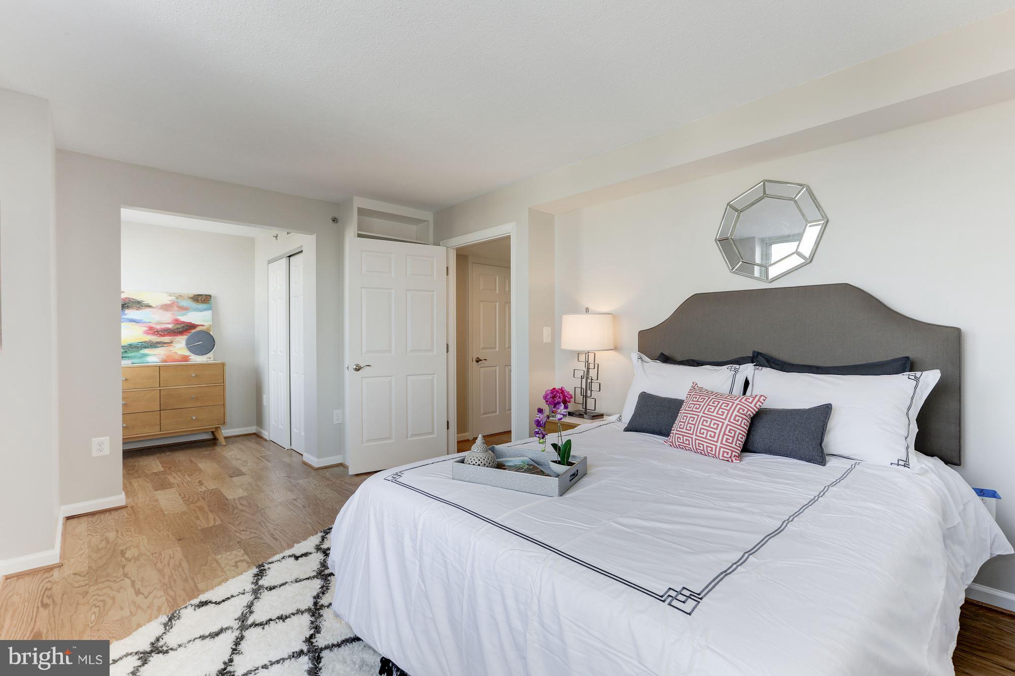 THE JEFFERSON - Sunrise Senior Living - Residential