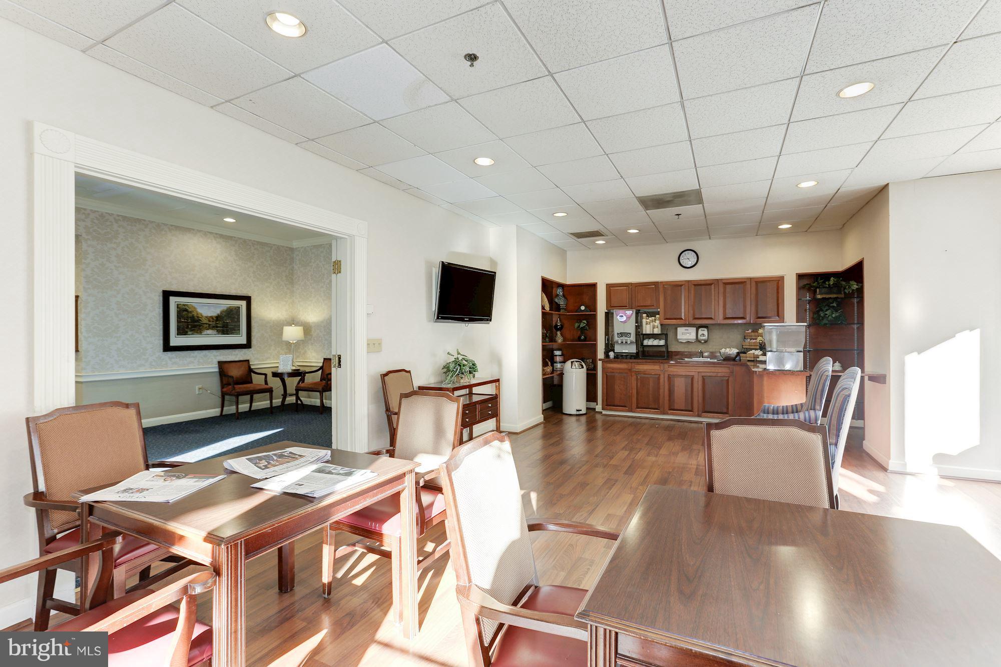 THE JEFFERSON - Sunrise Senior Living - Residential