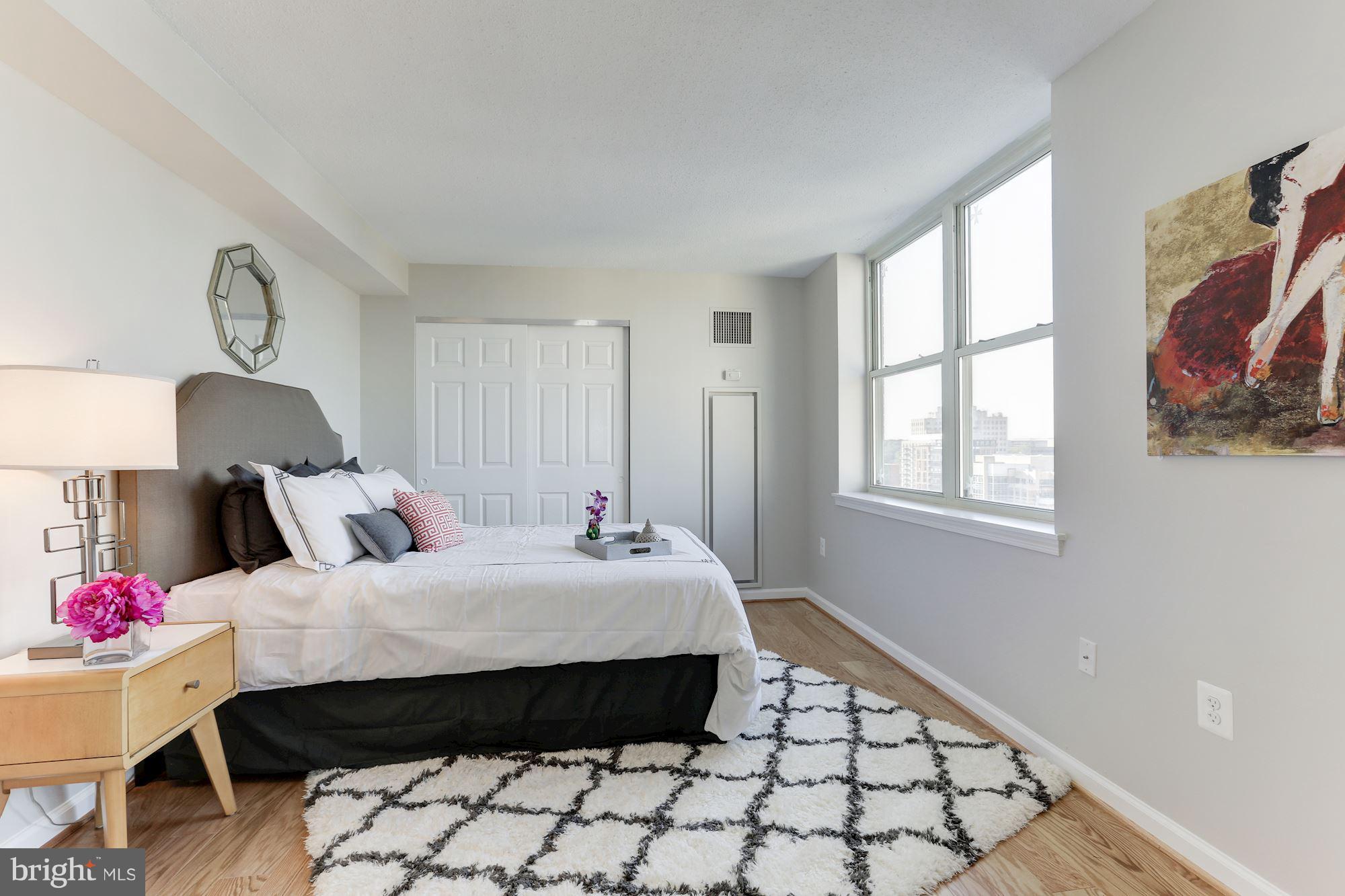 THE JEFFERSON - Sunrise Senior Living - Residential