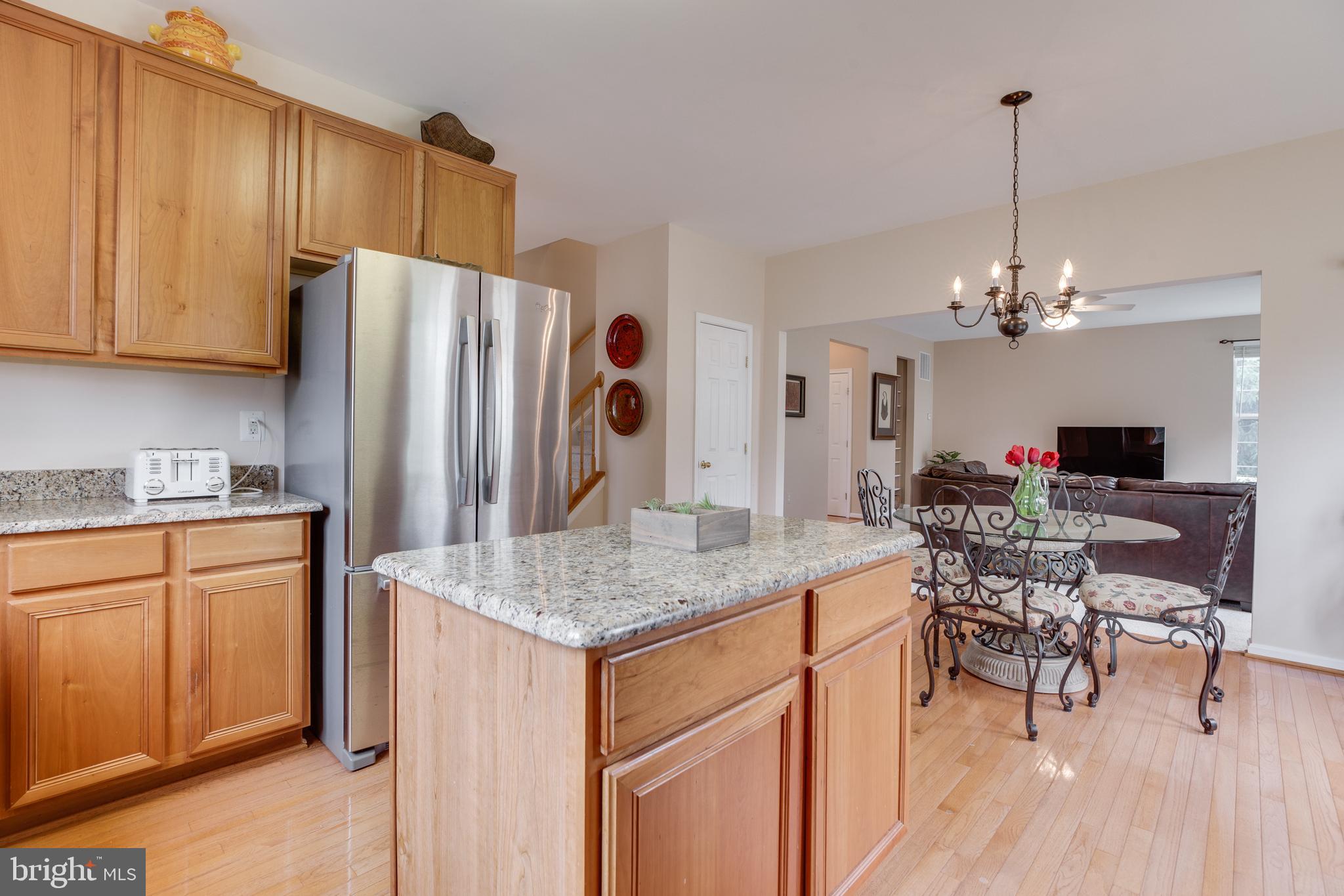 ROUND HILL - Residential