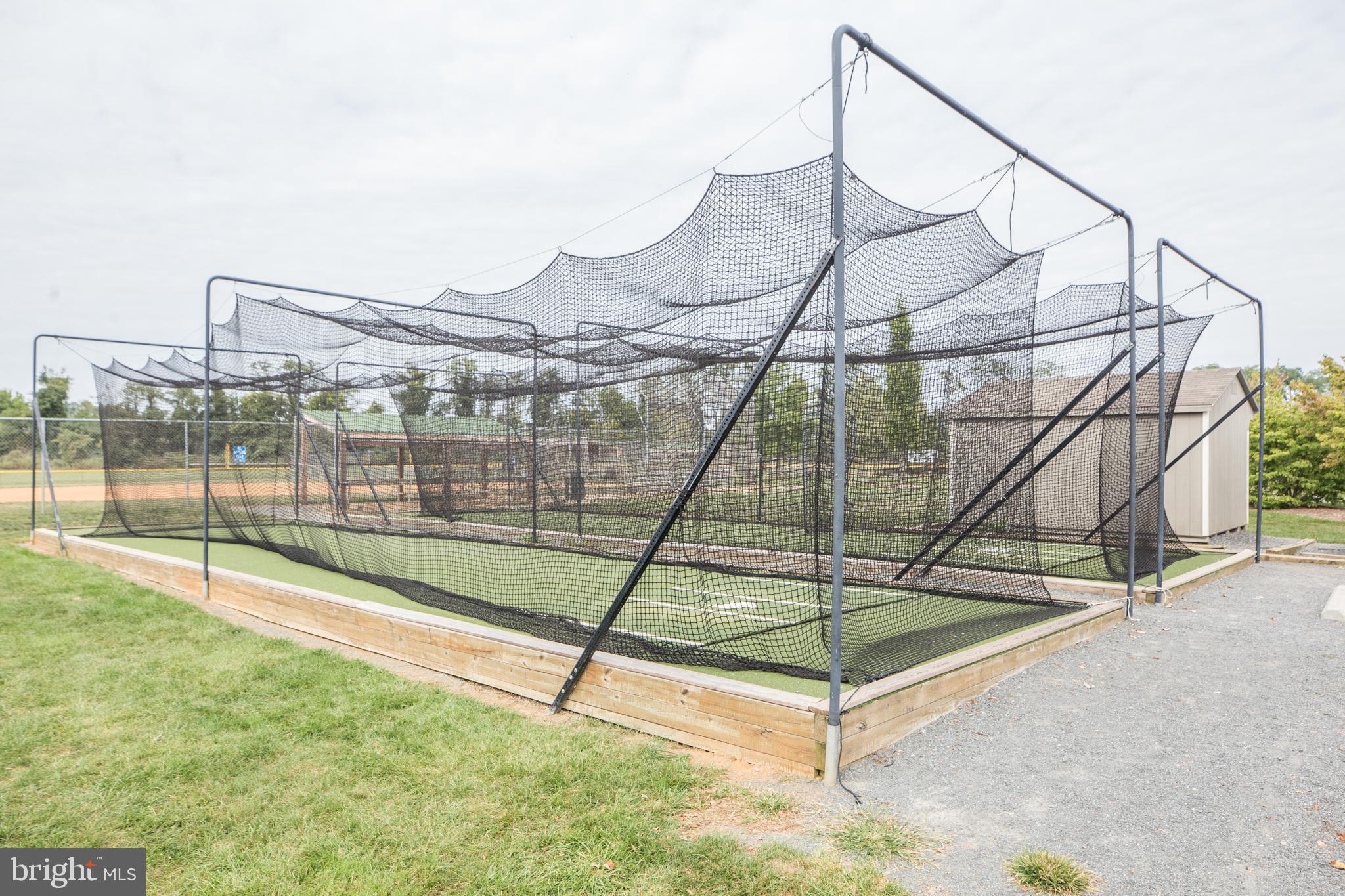 ROUND HILL - Residential