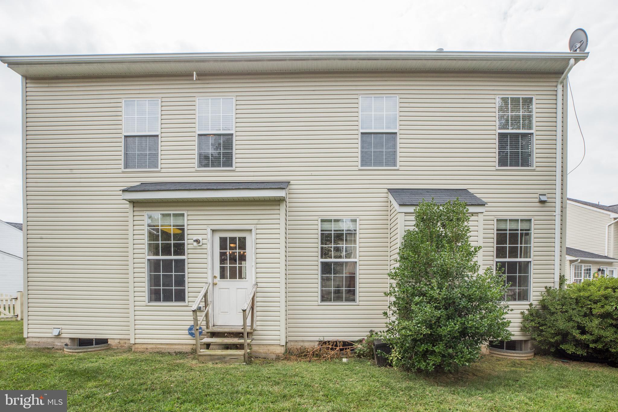 ROUND HILL - Residential