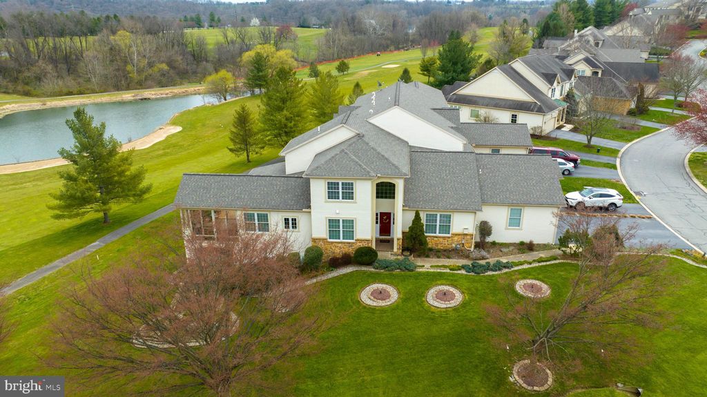 Photo of 100 CREEKGATE CT, MILLERSVILLE, PA 17551 (MLS # PALA2033608)