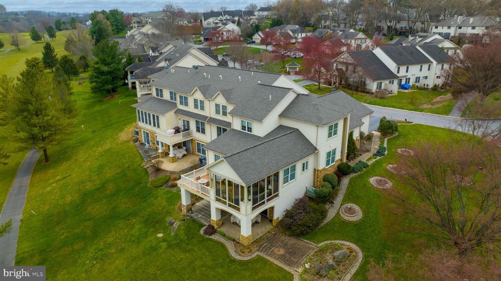 Photo of 100 CREEKGATE CT, MILLERSVILLE, PA 17551 (MLS # PALA2033608)